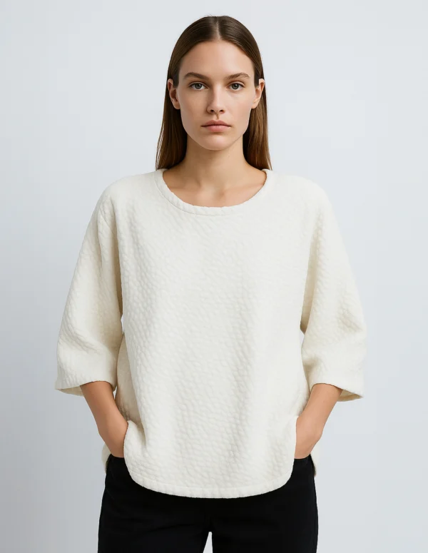 Chic White Textured Top